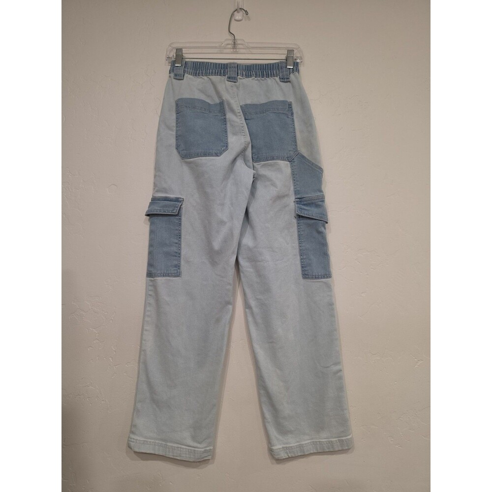 Almost Famous Colorblock Denim Cargo Pants Women’s Size Small Elastic Waist - Picture 3 of 7